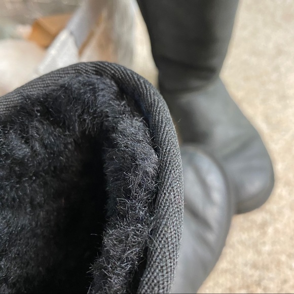 UGG Black Leather Embroidered Stitch Boho Boots - Picture 16 of 16